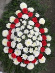1-Coroana-funerara-flori-natural-garoafe-si-crizanteme