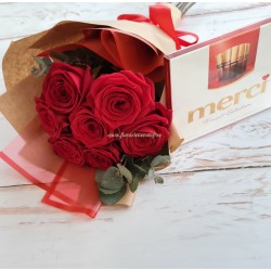 Oferta 7 trandafiri si o cutie de Merci