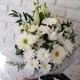 Aranjament  funerar din flori albe