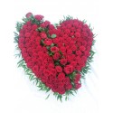 Aranjament inima mare trandafiri rosii