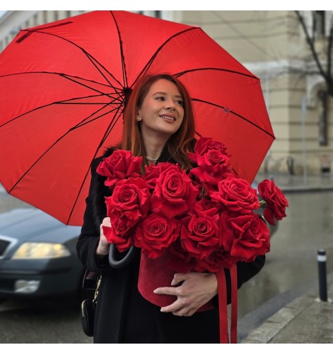 Comanda Cutie flori Royal Love livrare cluj napoca