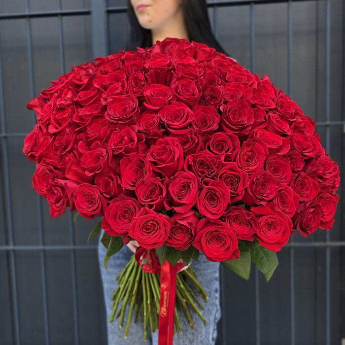 Buchet 101 trandafiri rosii
