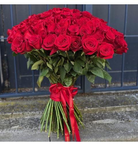 Buchet 101 trandafiri rosii