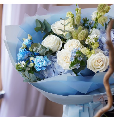 Buchet Powder Blue